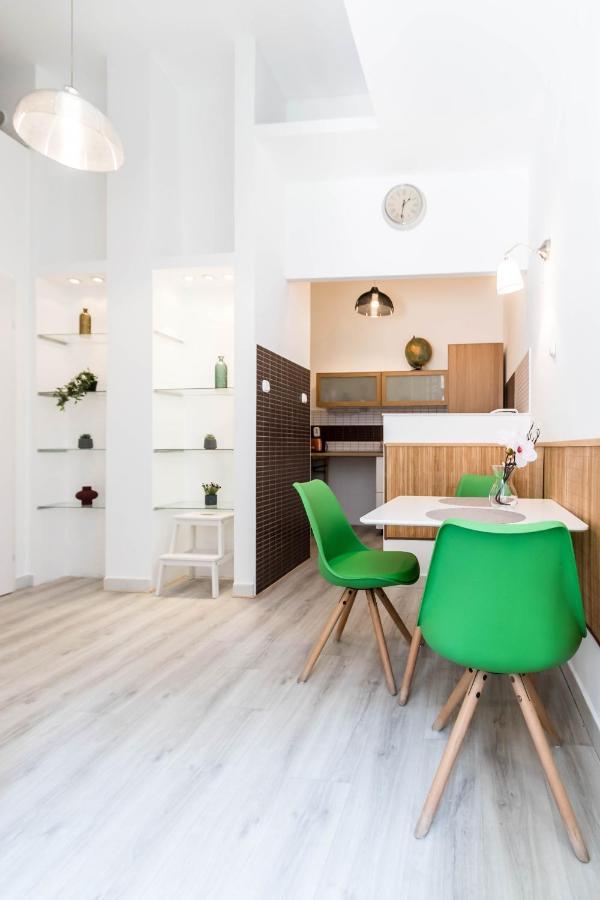Leda'S Apartment Next To The Danube And Fashion Street Budapest Exterior foto